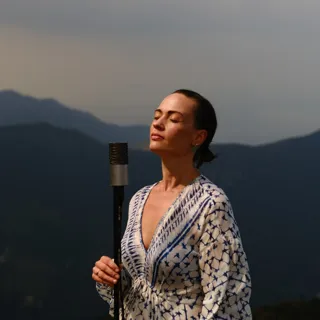 Anita Tatlow & Runaway Horses avatar