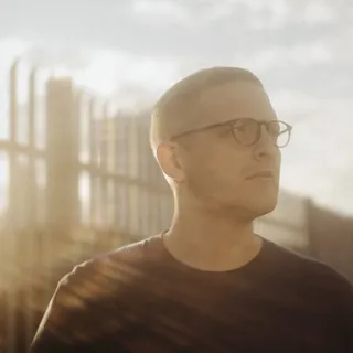 Floating Points avatar